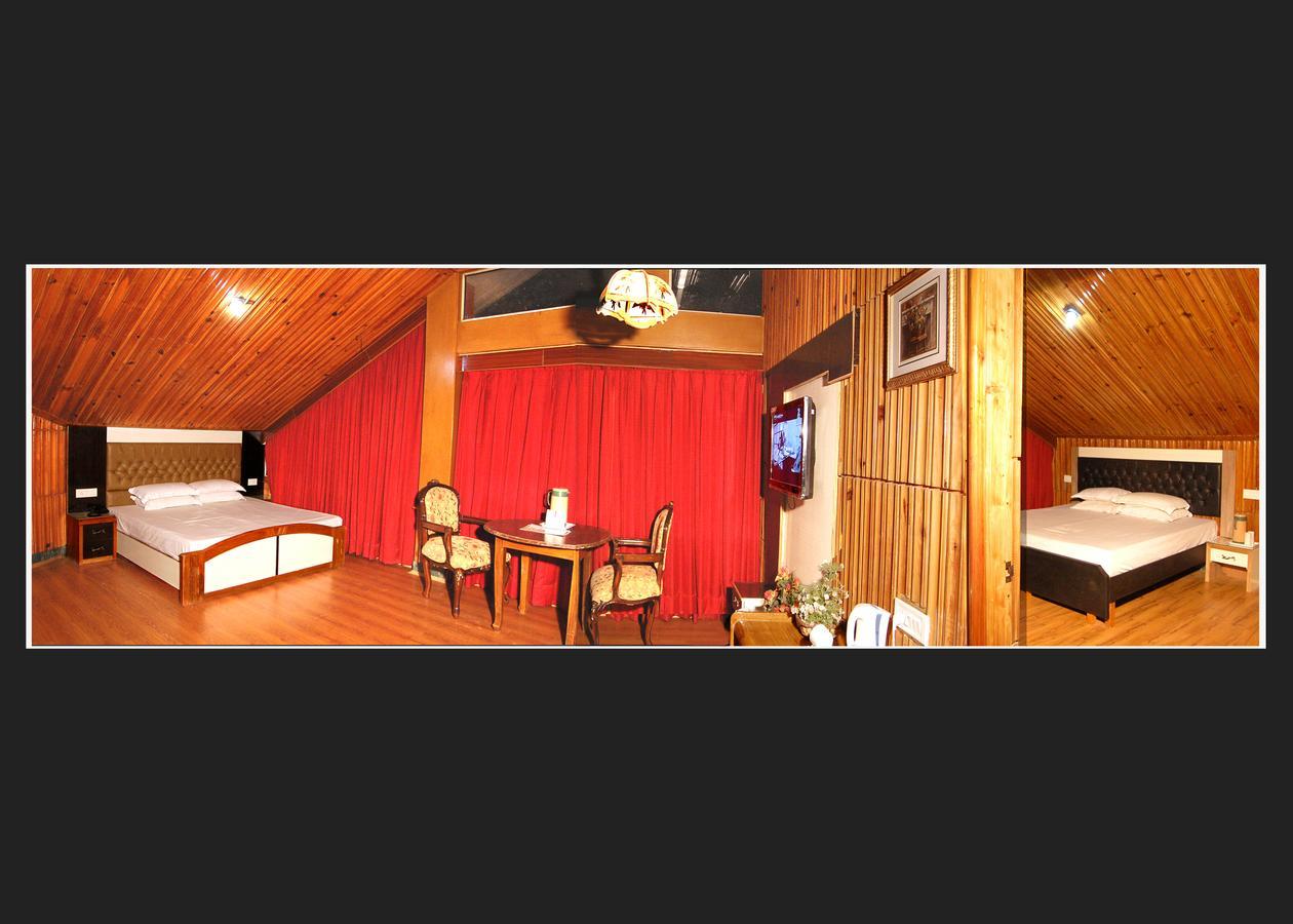 Hotel Out Town Manāli Exteriér fotografie